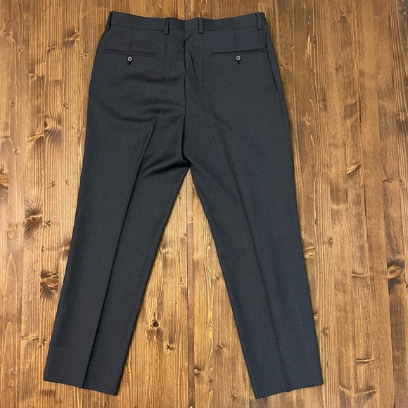 Combatant Gentlemen Charcoal Gray Three Piece Suit - Picture 8 of 8